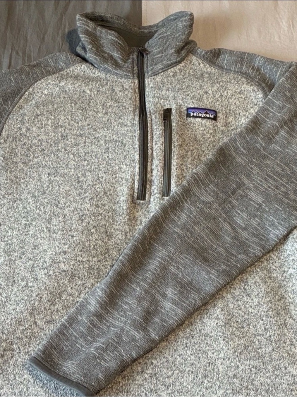 Patagonia Men’s Gray Heather Quarter-Zip Fleece Pullover